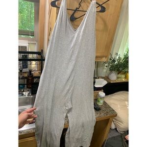 Plus size stretchy grey jumper